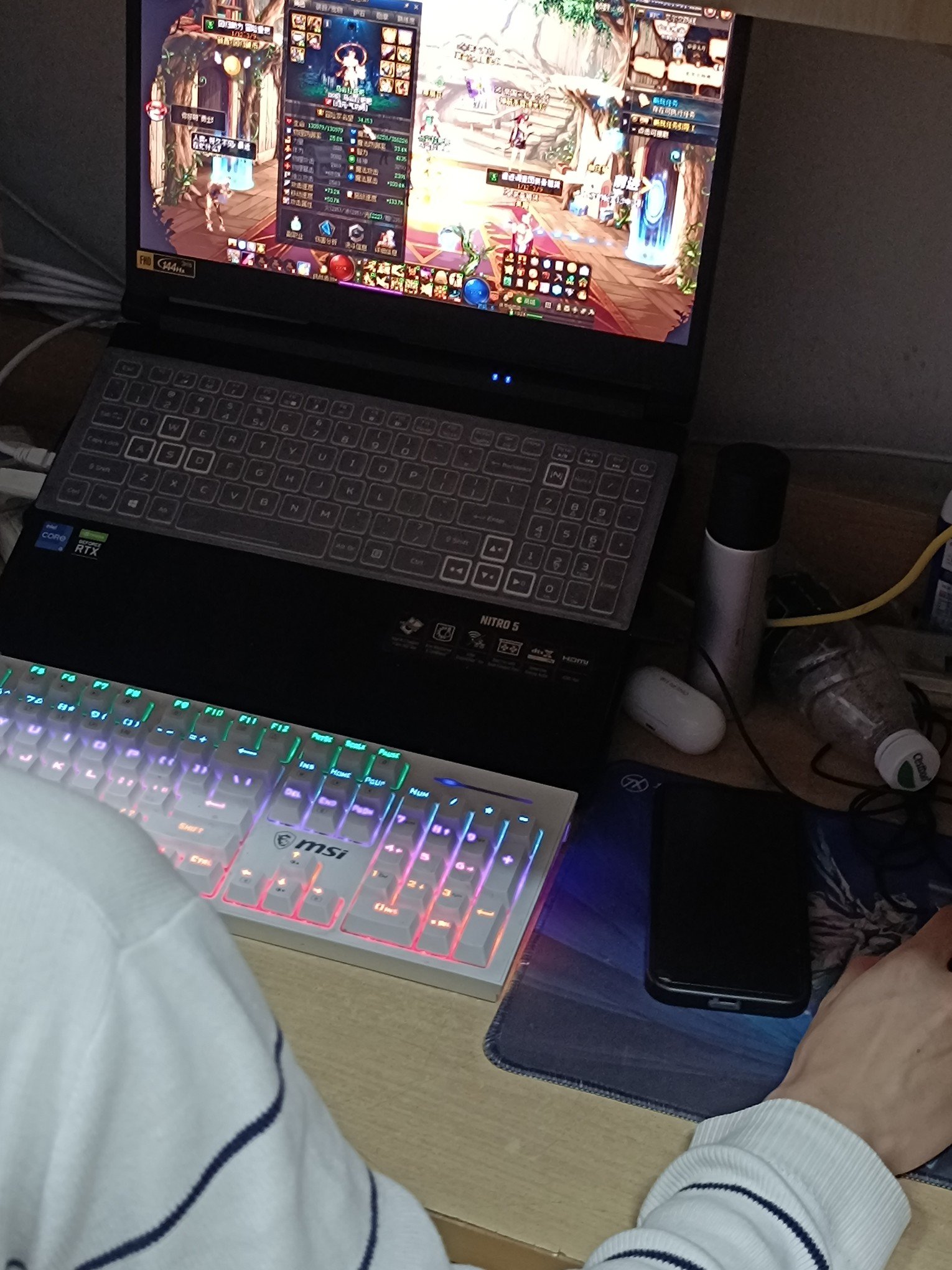 我的舍友们全被我影响成创批了1