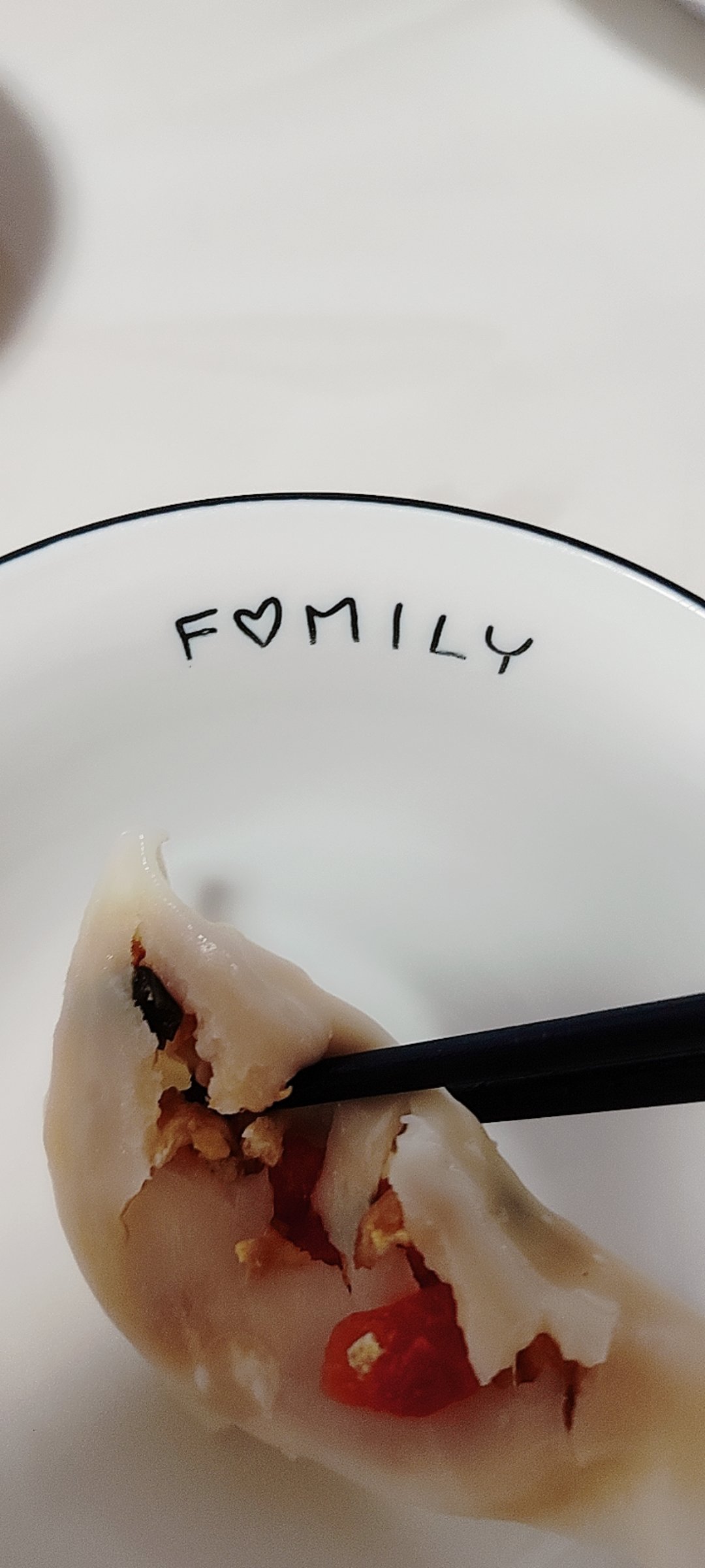 今天吃饭我妈端出西红柿炒蛋馅的饺子2