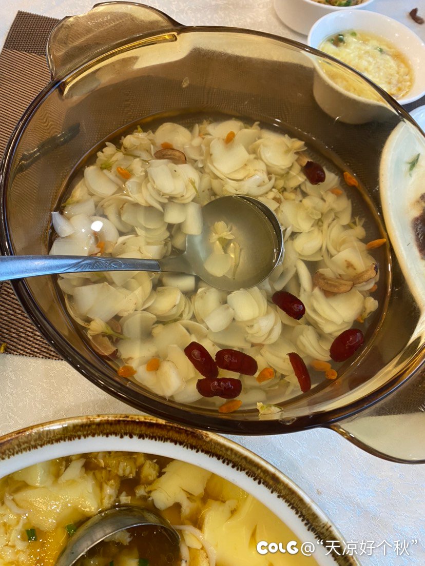 带娃去家对面的酒店中餐厅吃饭1