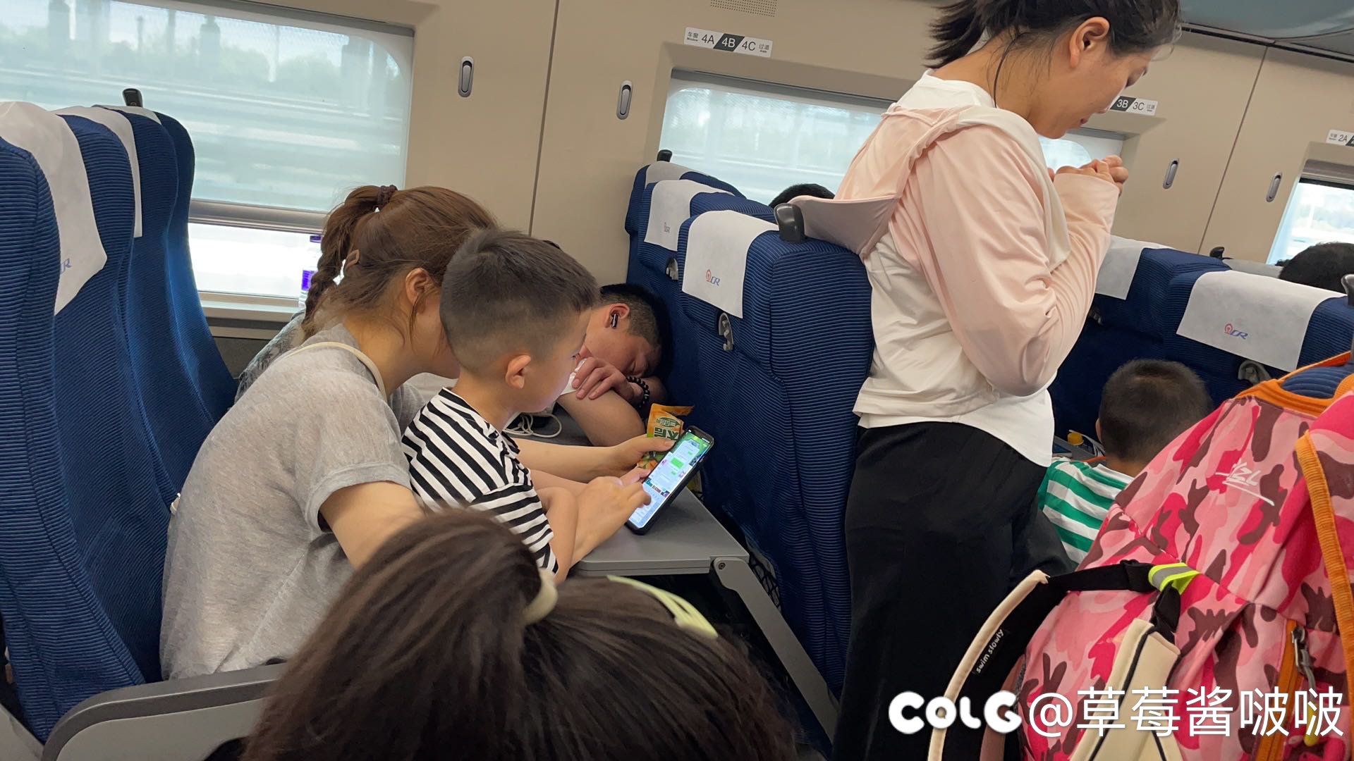 这强烈的对比……网络离谱真的碰到了6