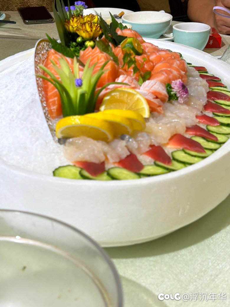 今天有饭局，所以你们没图图看1