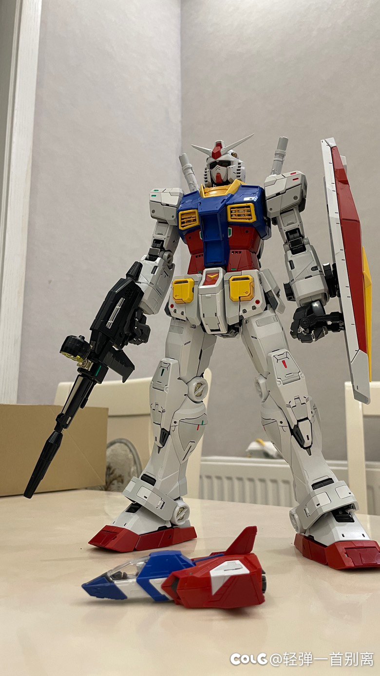 【模型水】昨晚进度，上半身水贴对照说明书贴完了2