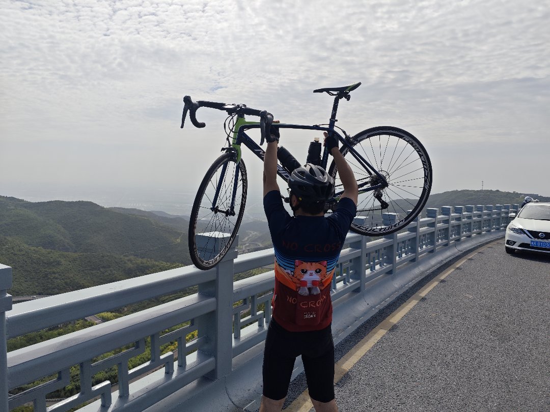 中年人的减肥大成功以及第一次爬盘山公路（发糖庆祝一下）1