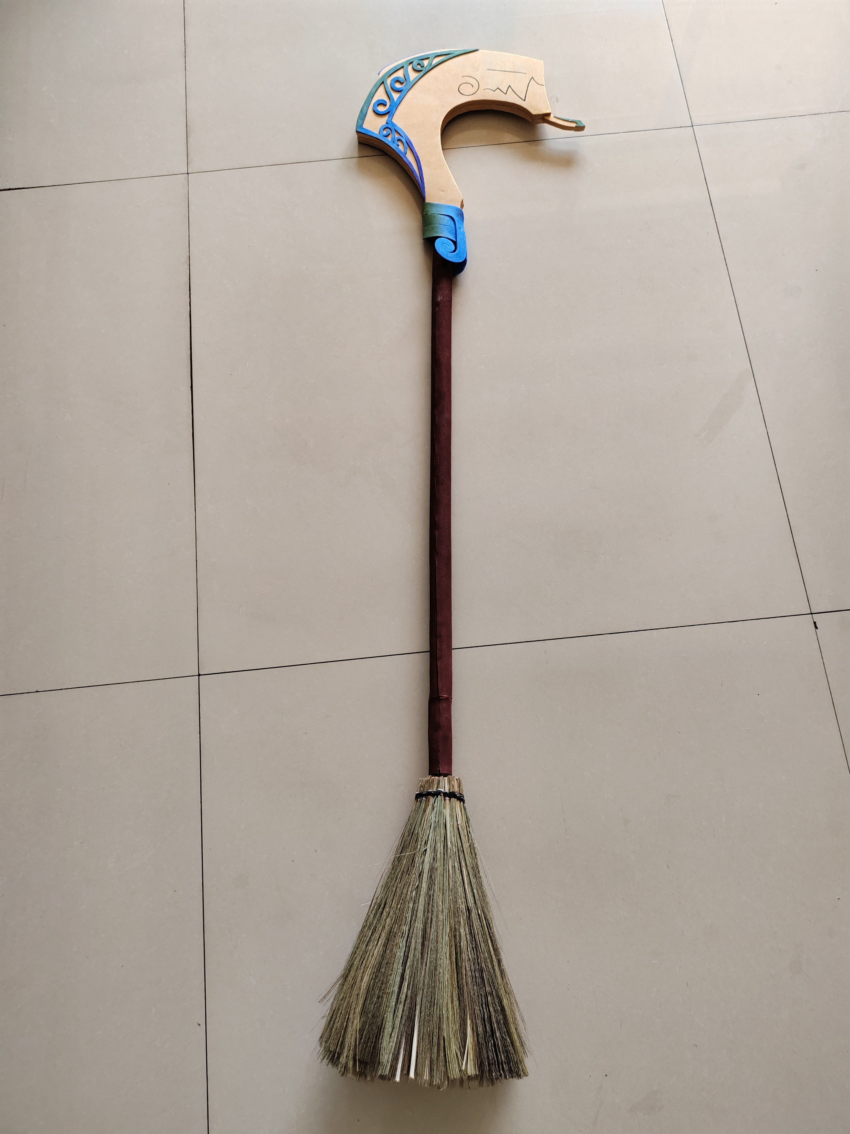 做一个盖盖的扫把！1