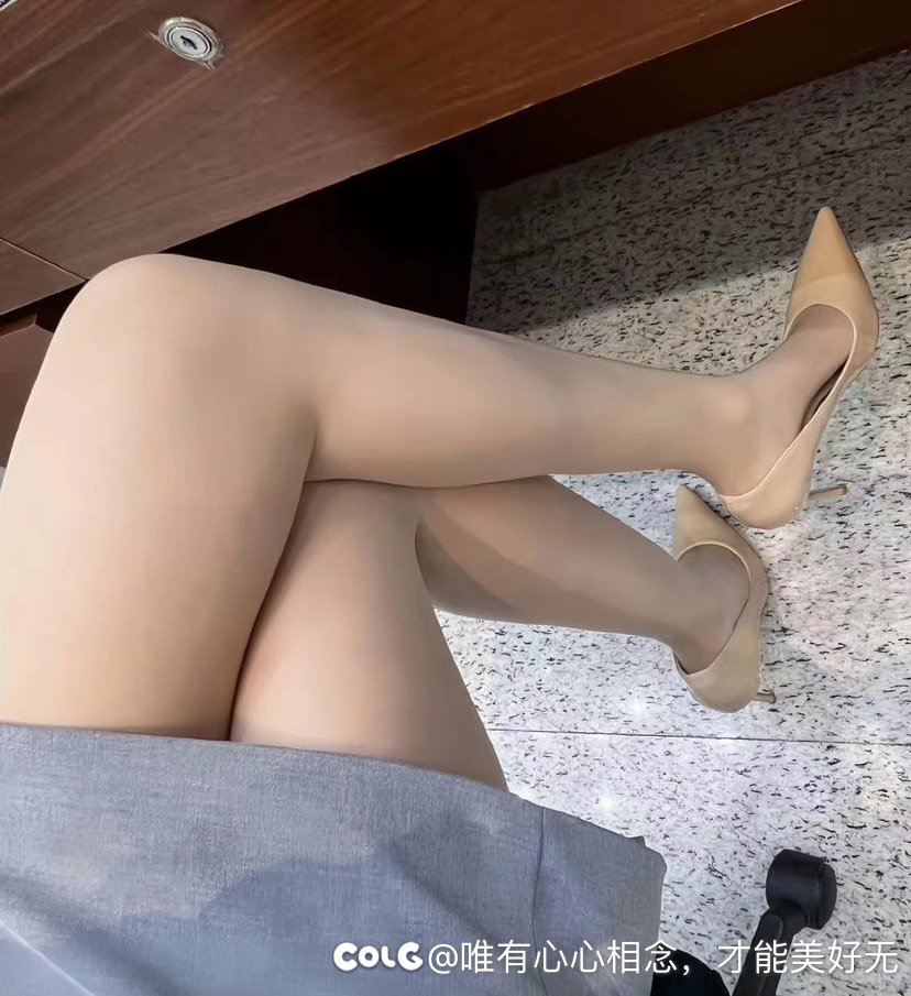 黑砖你领了吗。黑丝没有。1