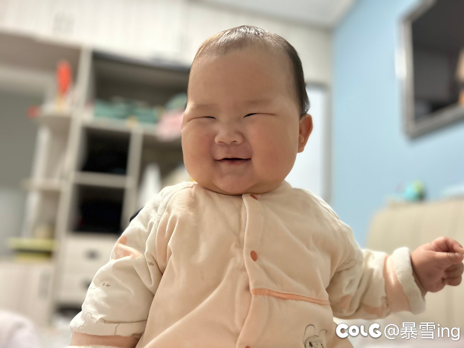 浅浅问一句，这个小团体是什么？1