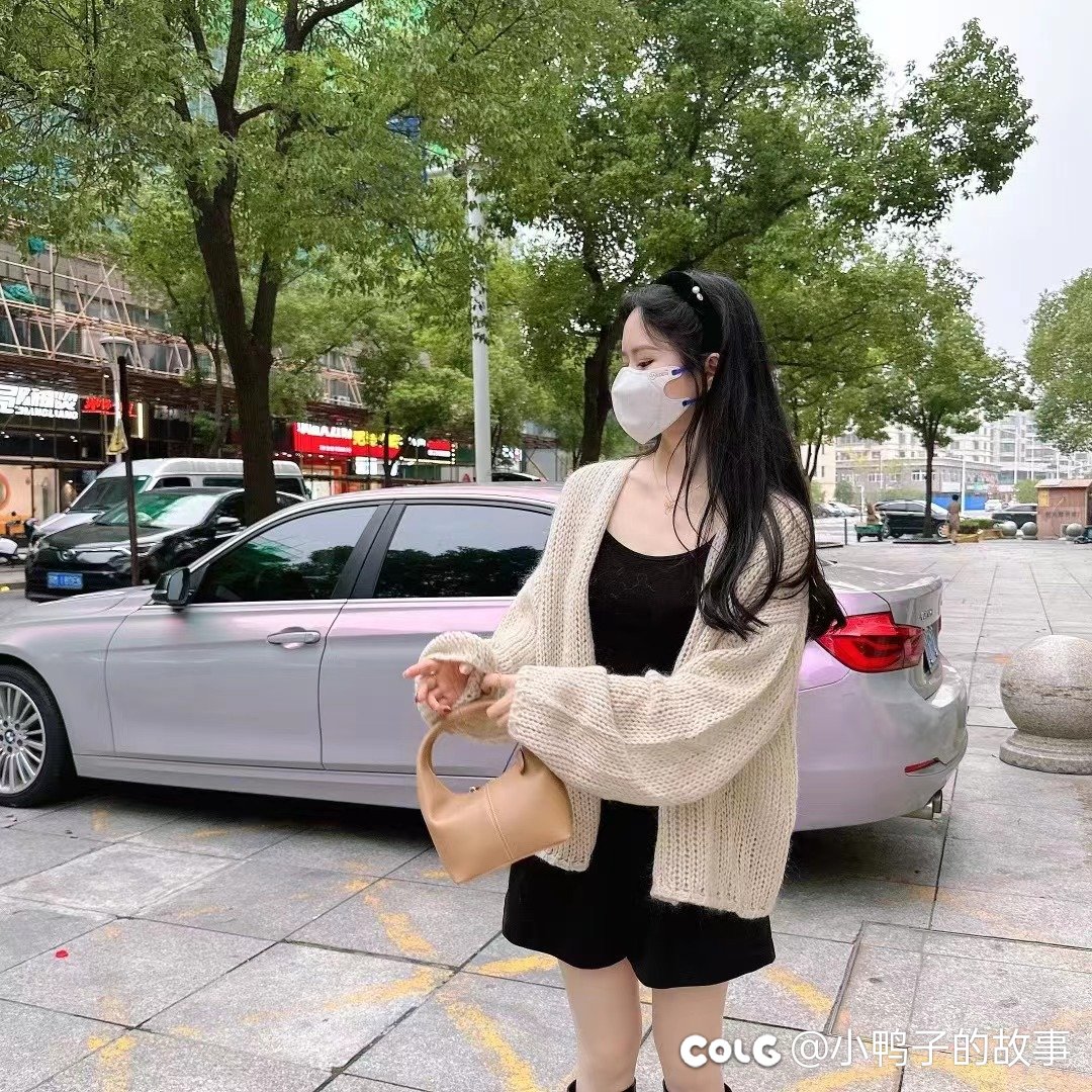 今年这中秋过的，突然发现有些亲戚好多年没见了1