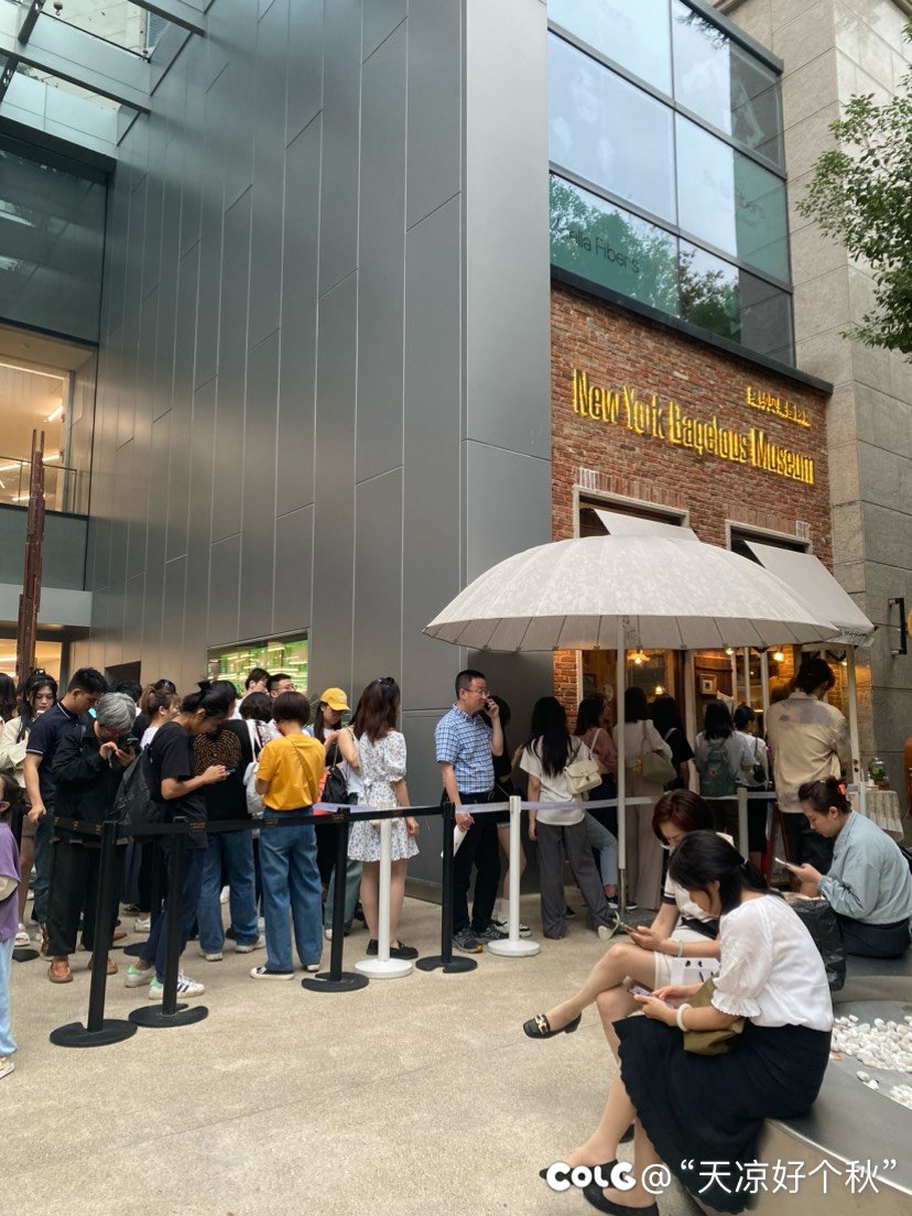 逛吃逛吃的一天 晚上回酒店去游会儿泳1