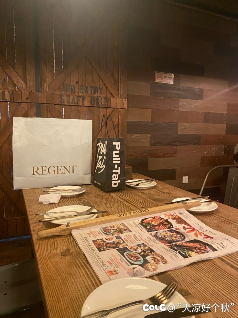 逛吃逛吃的一天 晚上回酒店去游会儿泳4