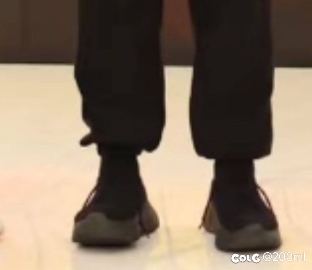 有兄弟知道这款鞋子吗？1