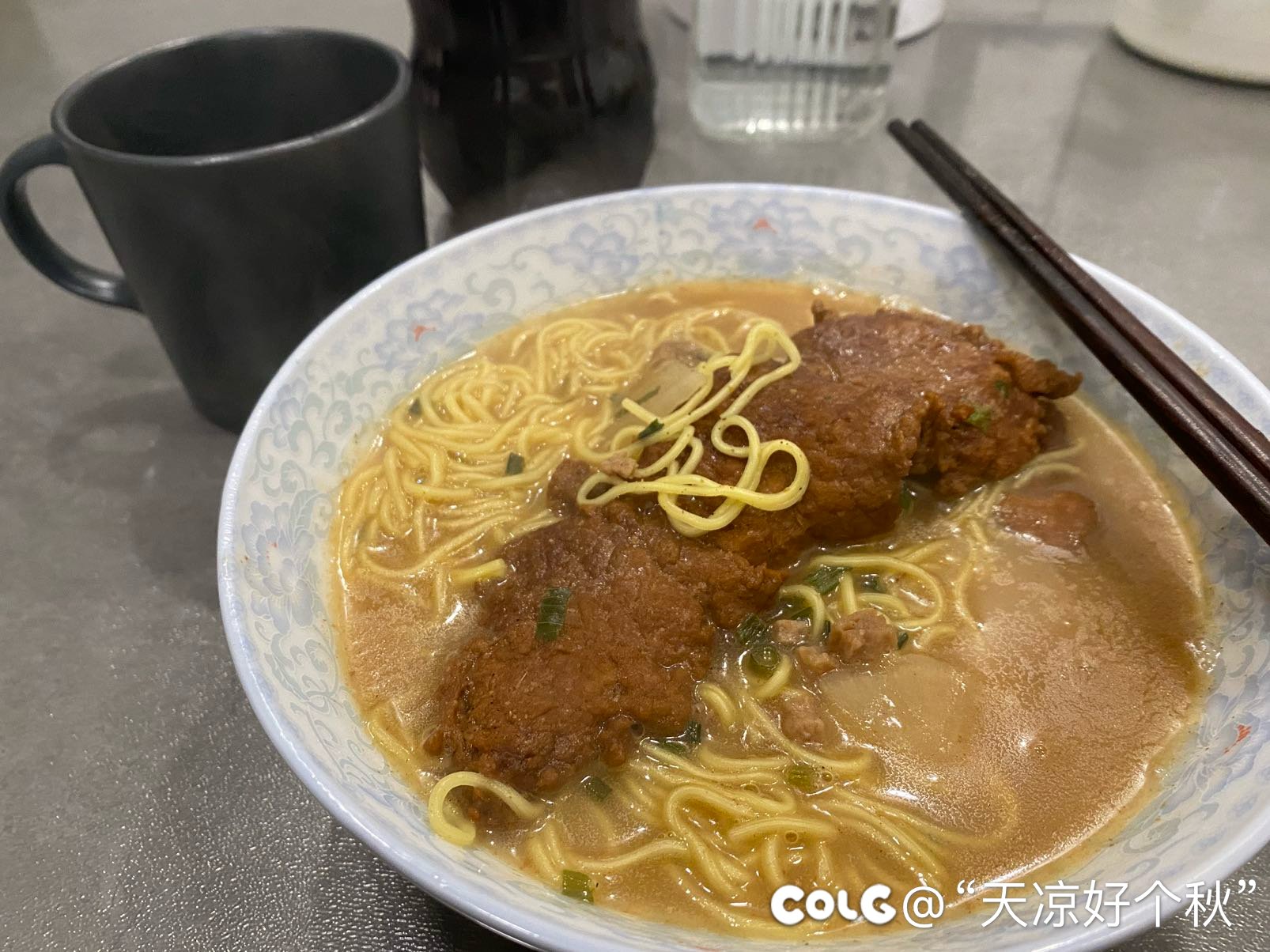 晚上酒局没吃多少  现在饿死了1