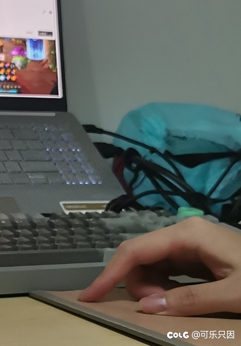 说实话这个姿势，我在生活中挺常见的…1