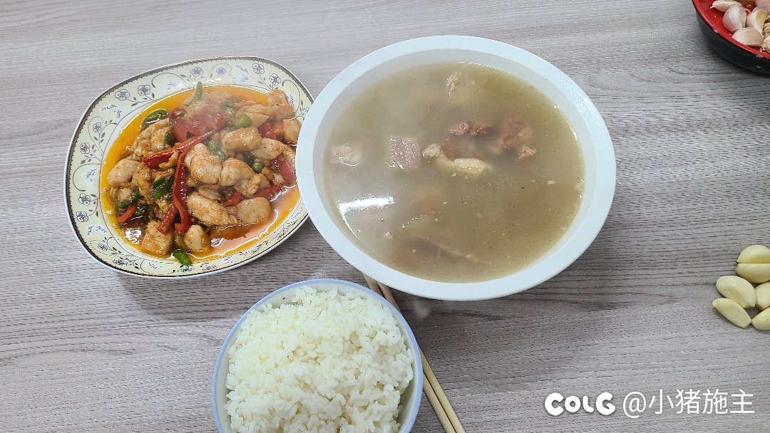 吃饭吃饭，老式虾皮千层饼羊肉鸡丁2