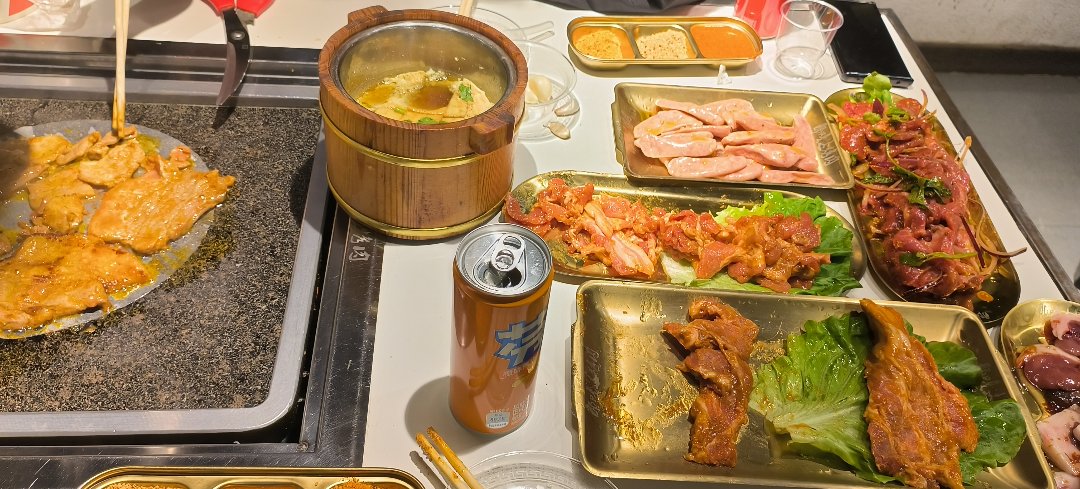吃吃吃，吃烤肉吃腰子！1