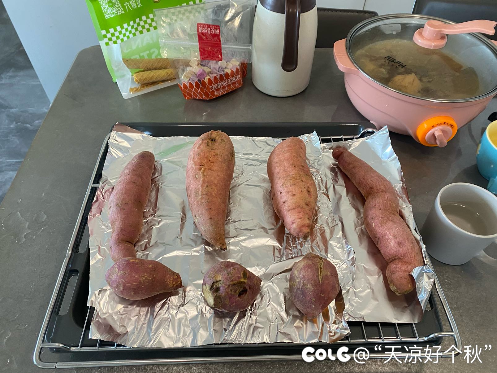 新鲜出炉的烤红薯咧 香的叻1