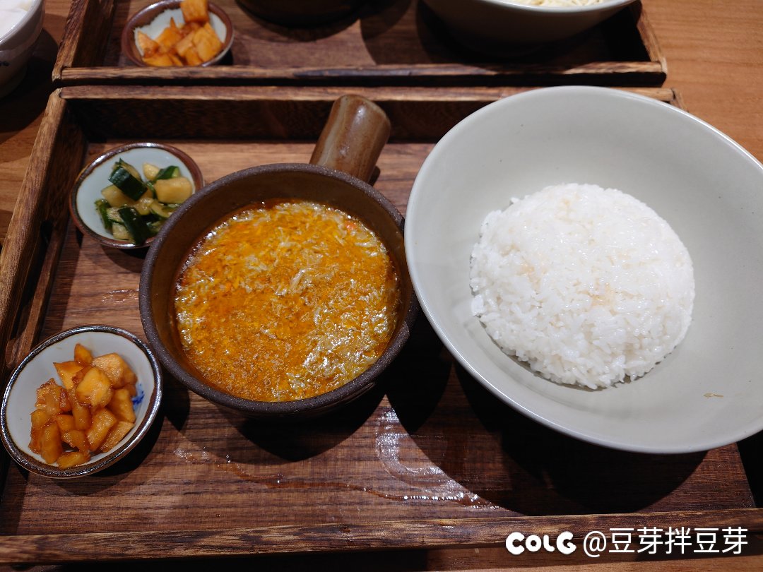 南京旅游奶茶喝了3天。都不敢上称了。。4