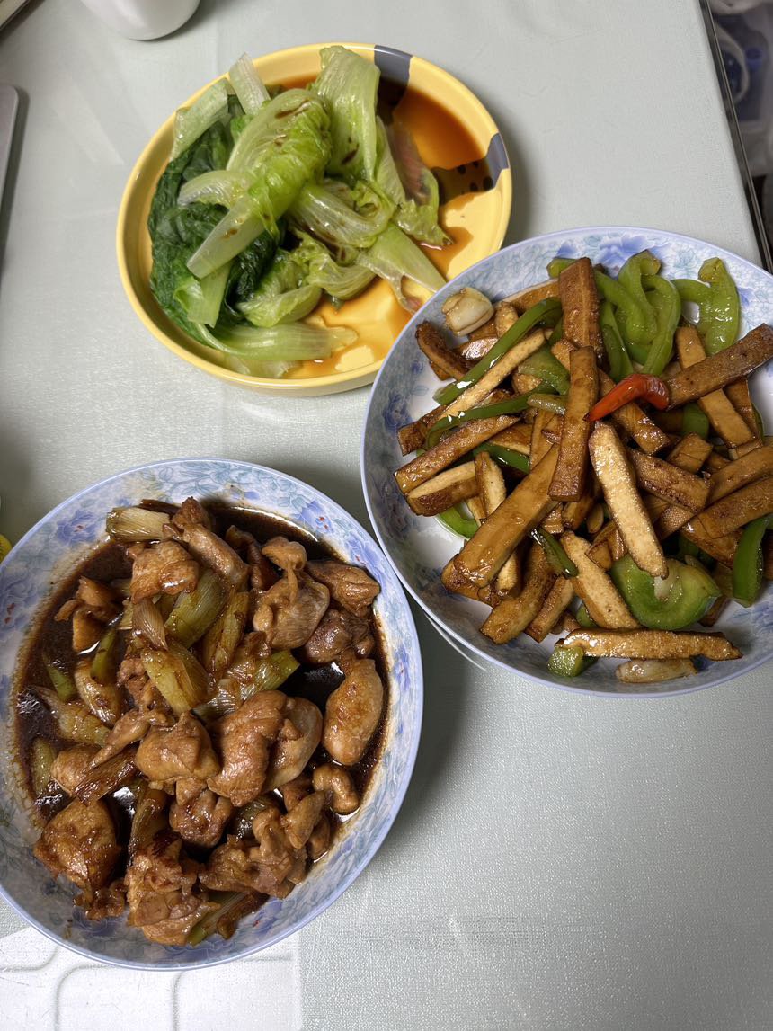在家烧饭半个月了。。。4