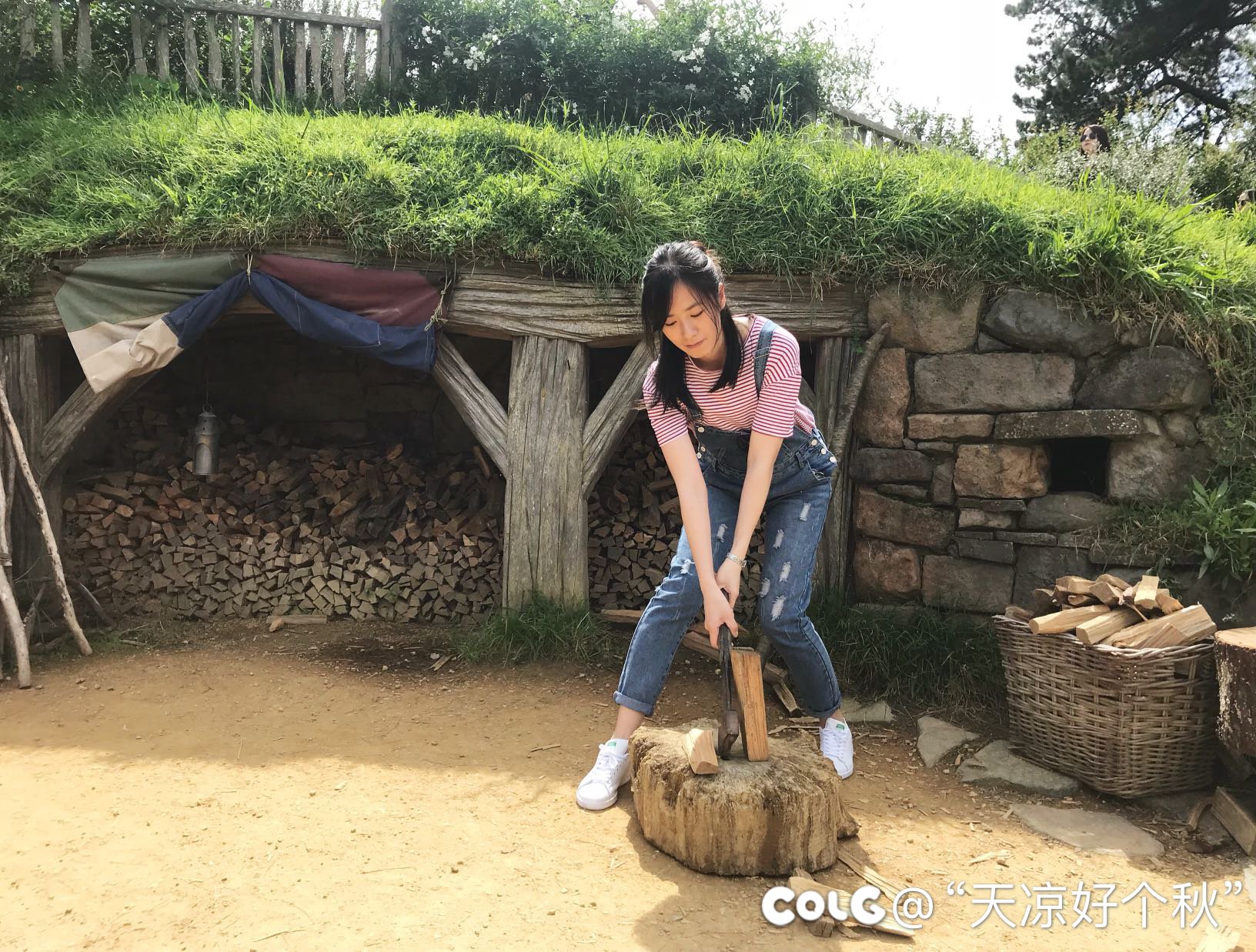 农妇 山前 有点田1