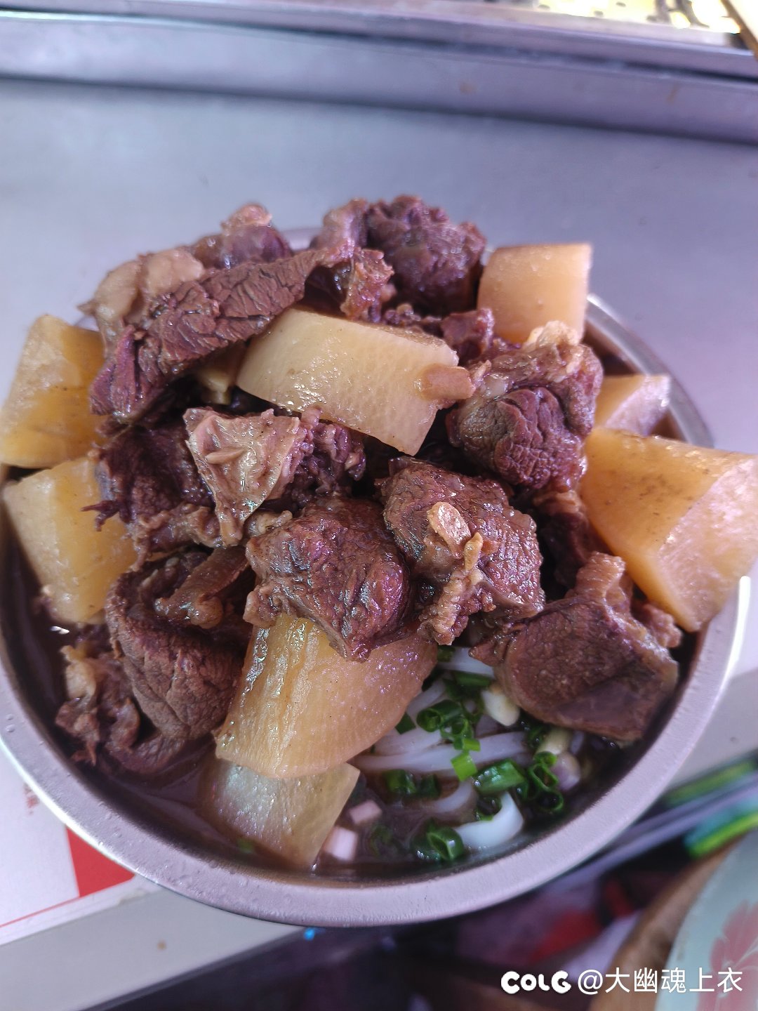 8块钱冲在游戏里毫无波澜，却能买一碗牛腩粉1