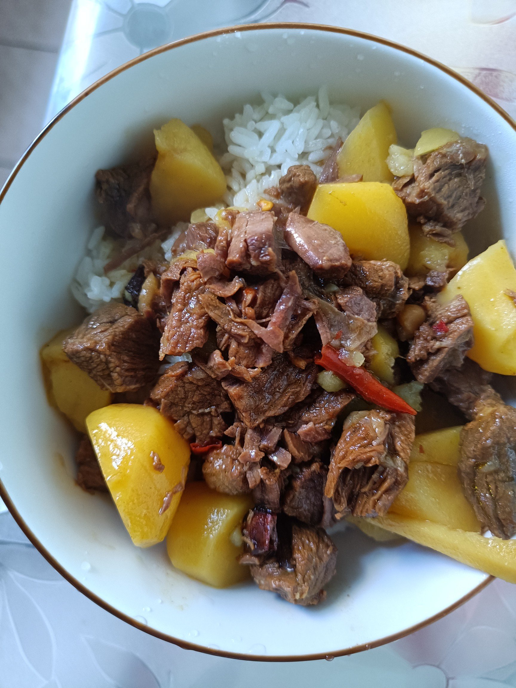 土豆炖牛肉还是香的1