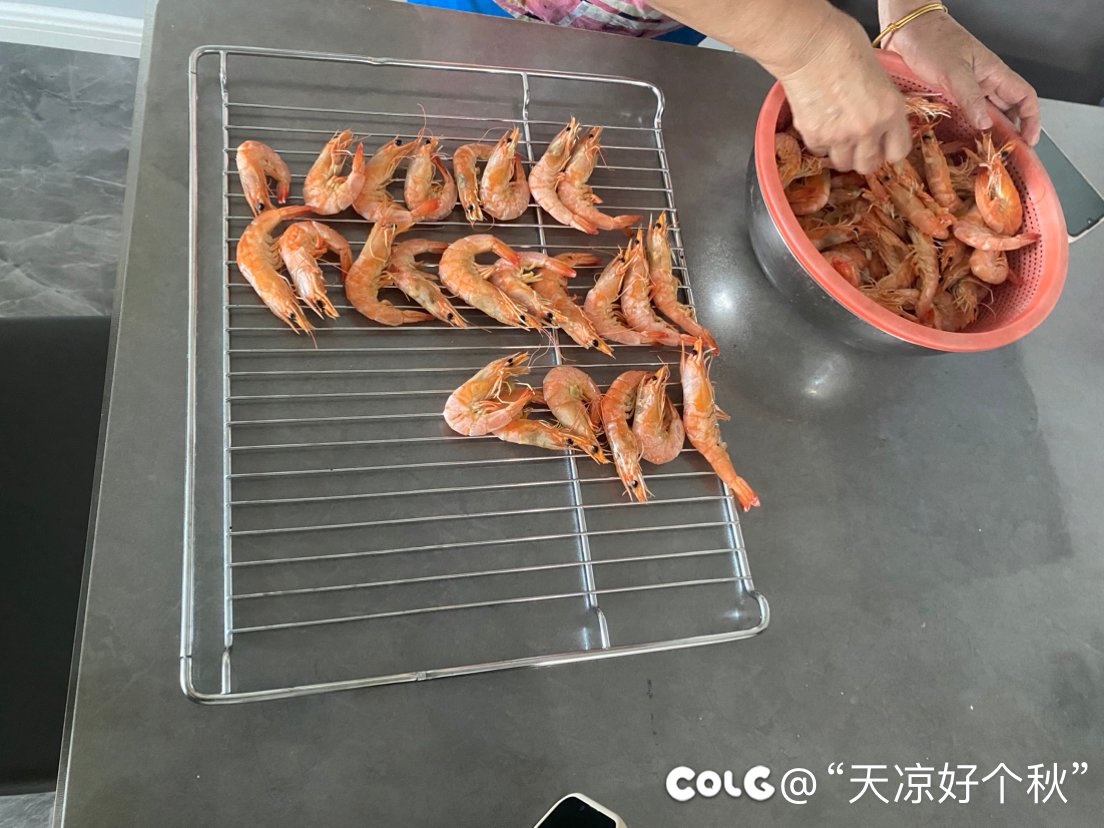 今天我妈心血来潮要做虾干1