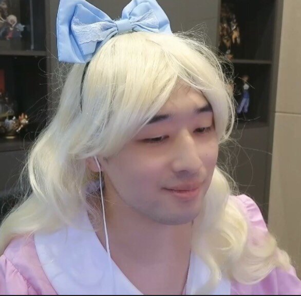 哇哦，哇哦硕硕王者归来我是一定一定要刷上啦1