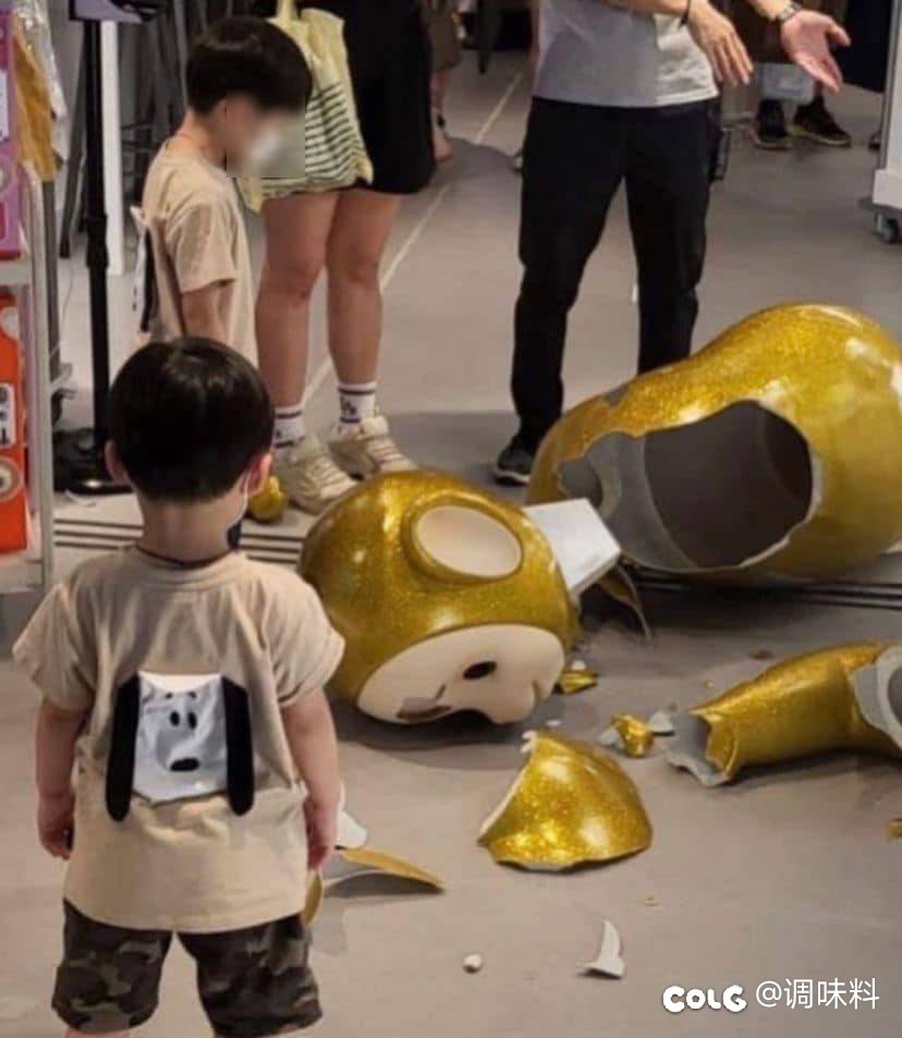 2024天线得得B圣诞卡设计比赛得奖作品4