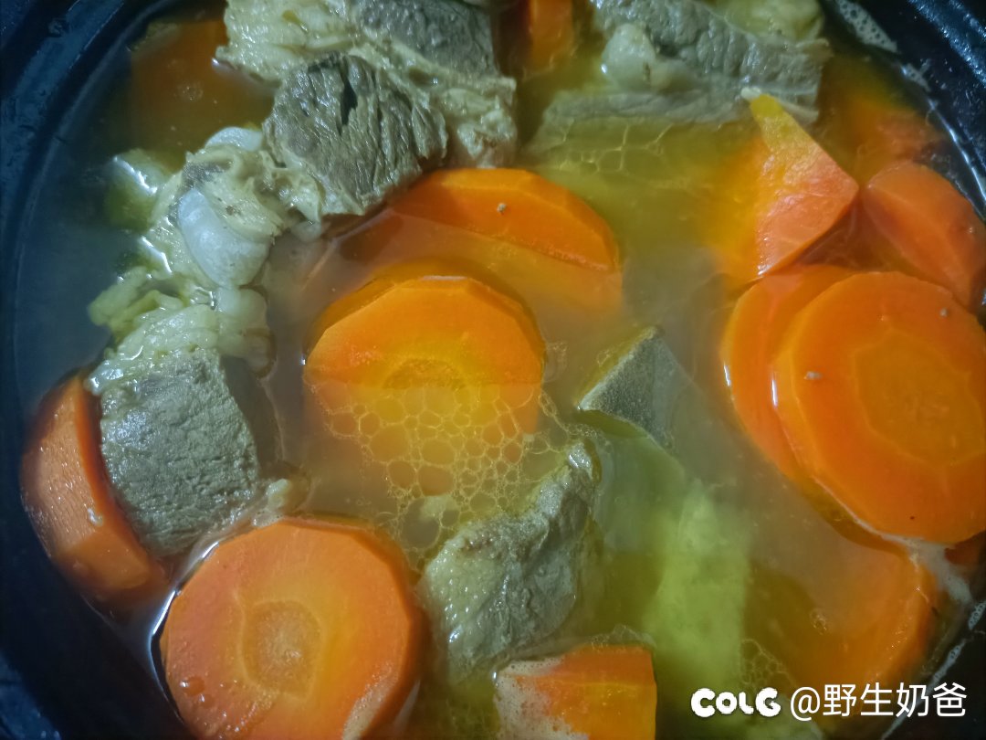 带骨牛肉炖胡萝卜1