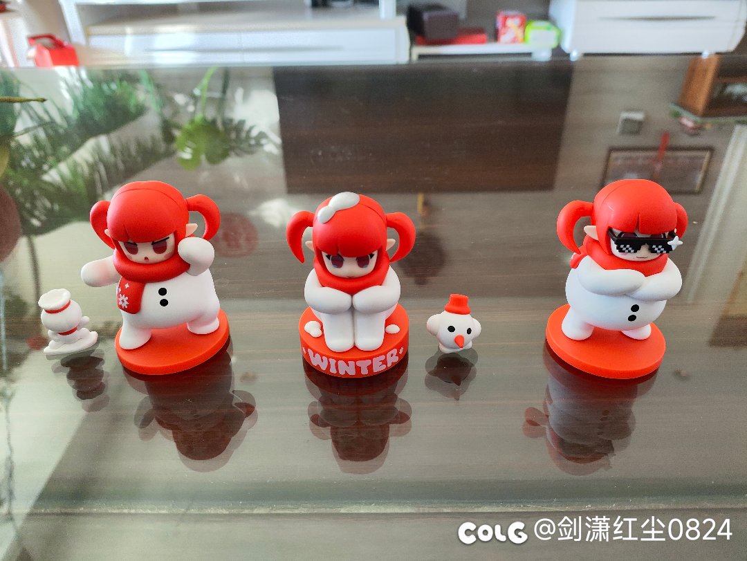 先遣服打工送的手办到了3