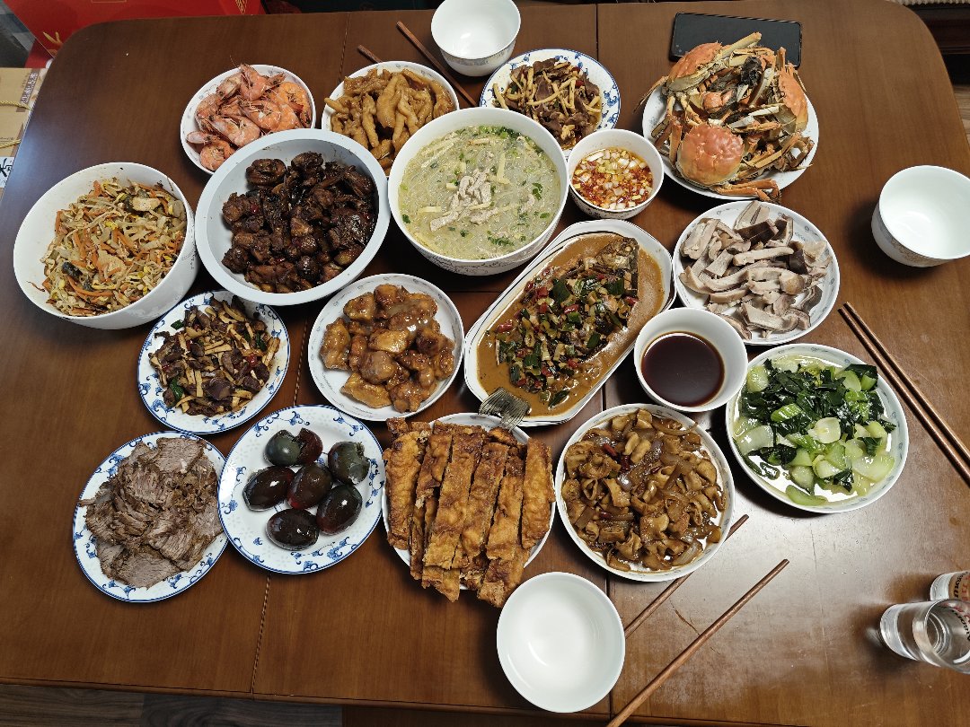 那么就先预祝大家新年快乐咯1