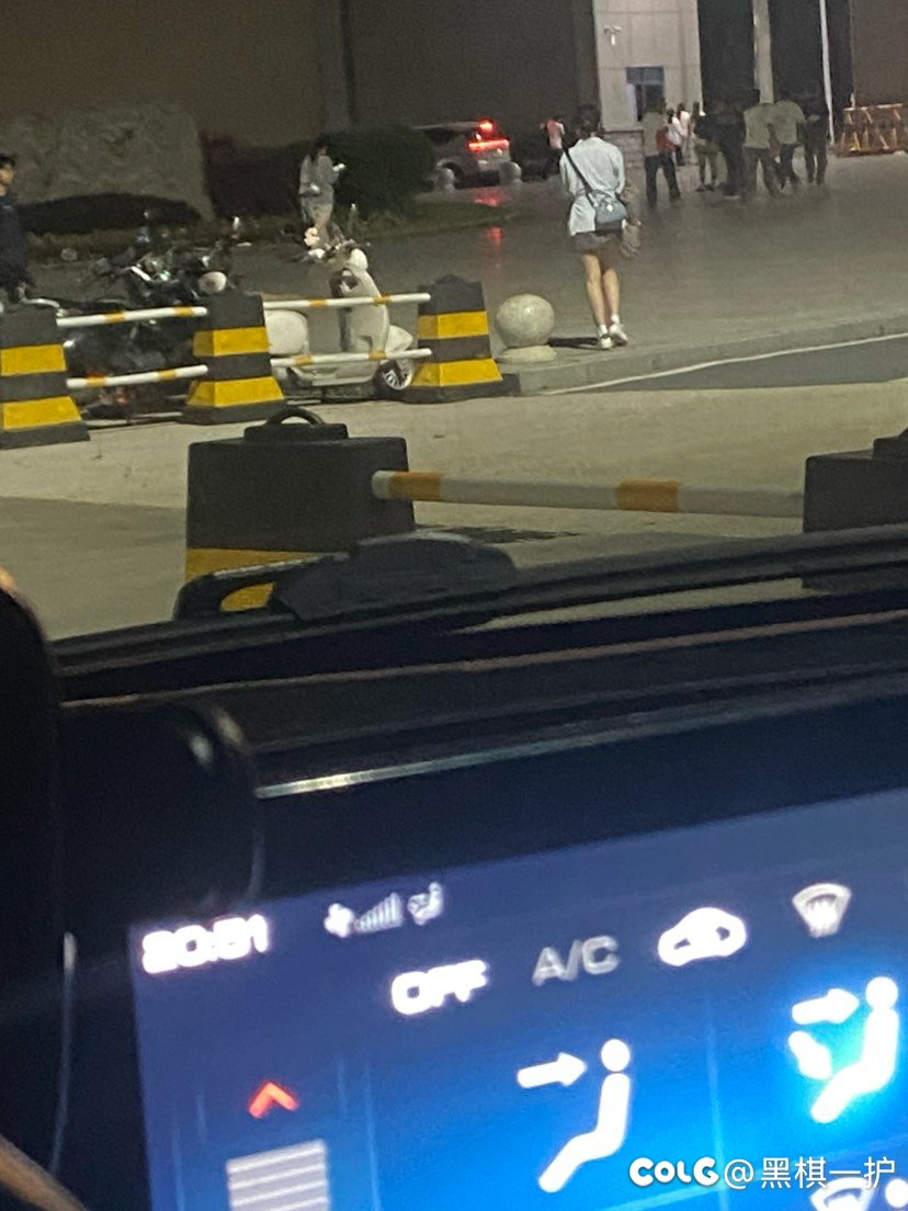 没有人永远18岁，但是永远有人18岁3