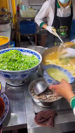 说好鱼找鱼虾找虾，结果虾根本不来加团1