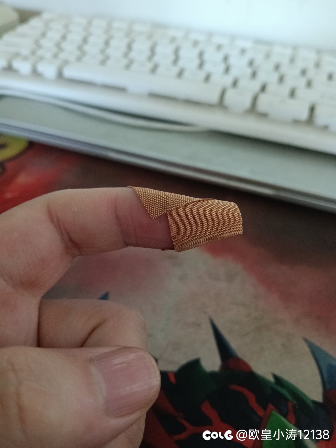 昨天做鱼刮姜的时候把手划破了1