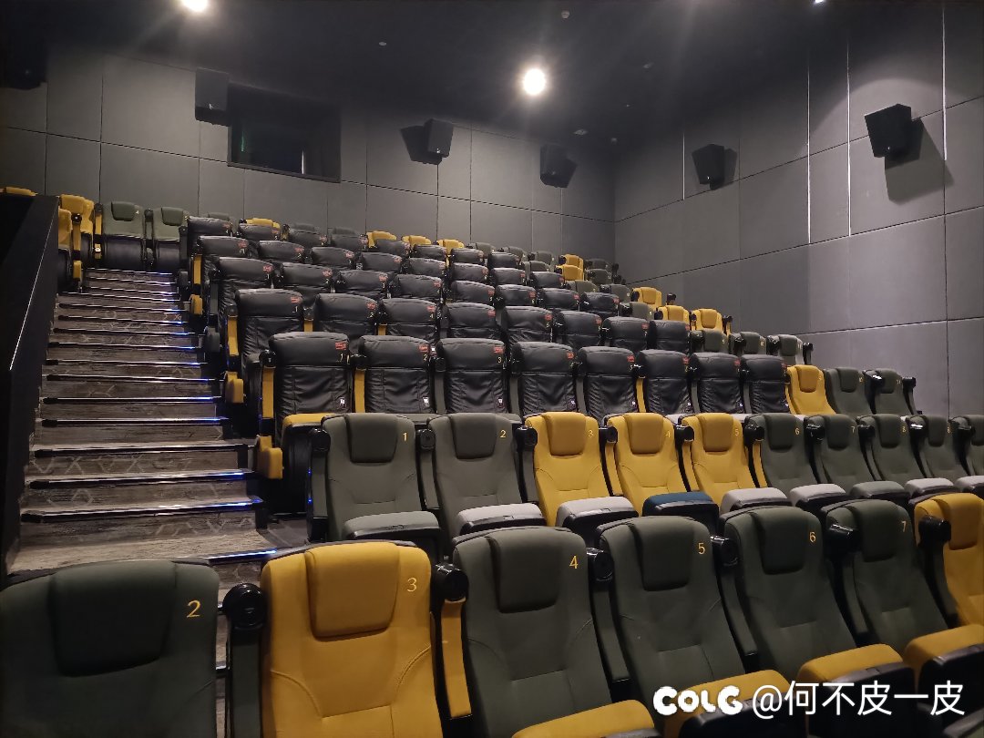 一个人包场美滋滋1