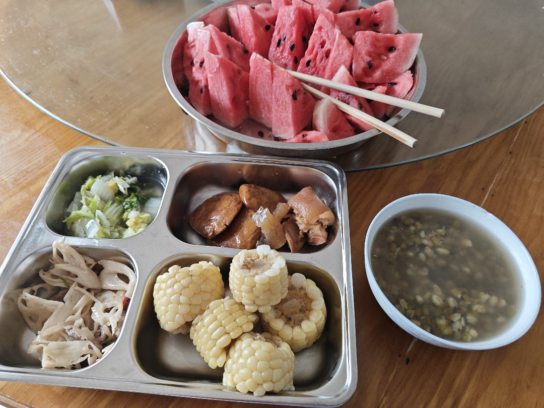今天没吃饭！1