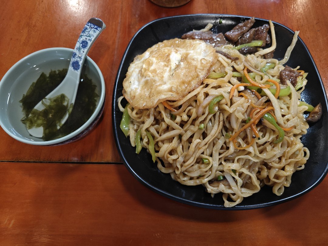 吃个晚饭 继续加班1