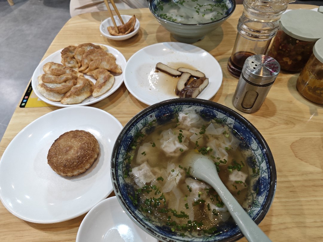 晚饭没吃，来喝碗馄饨1
