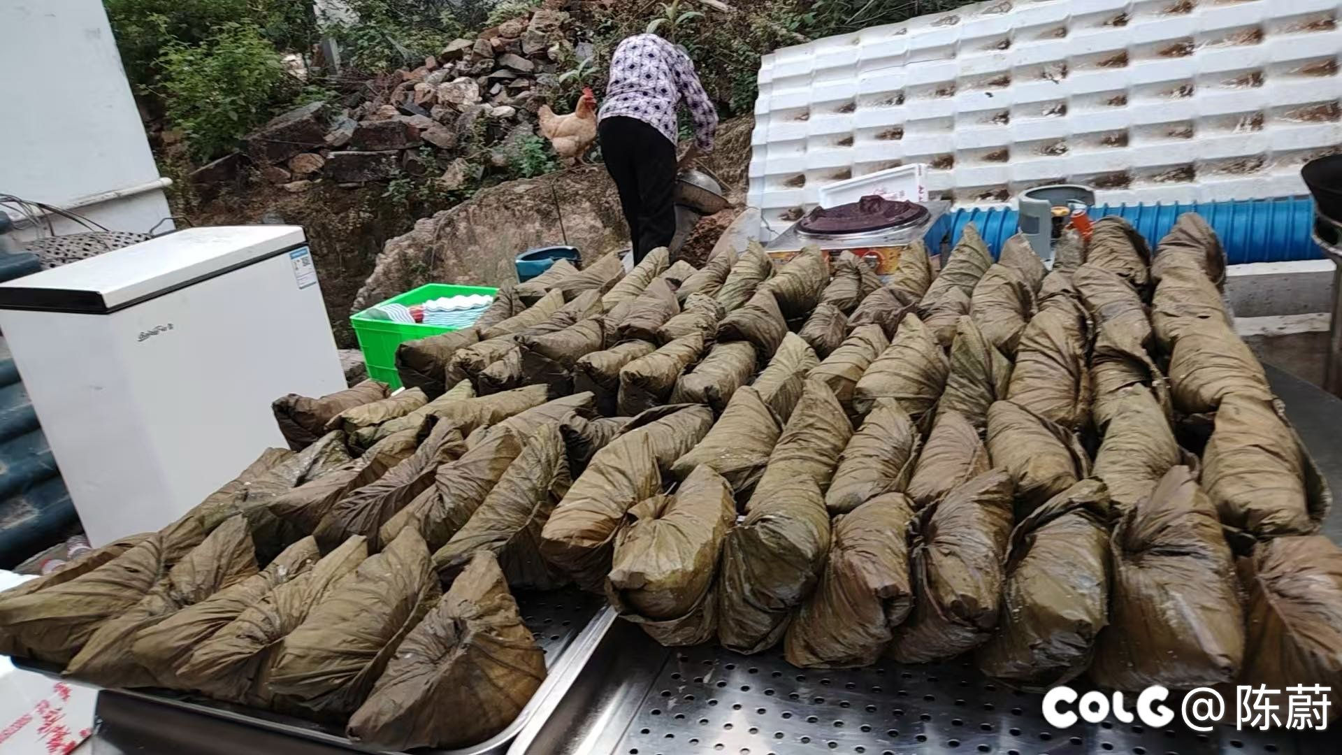 老家祠堂翻修弄好了，忙活一天4