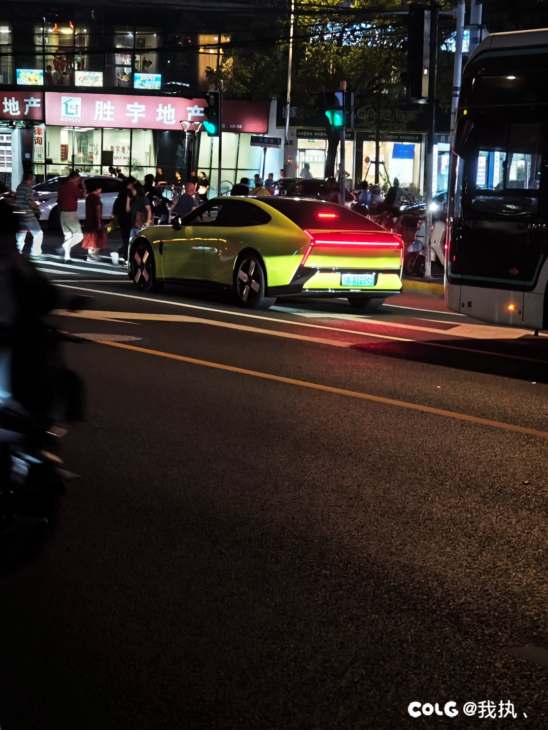第一次在路上看到真p71