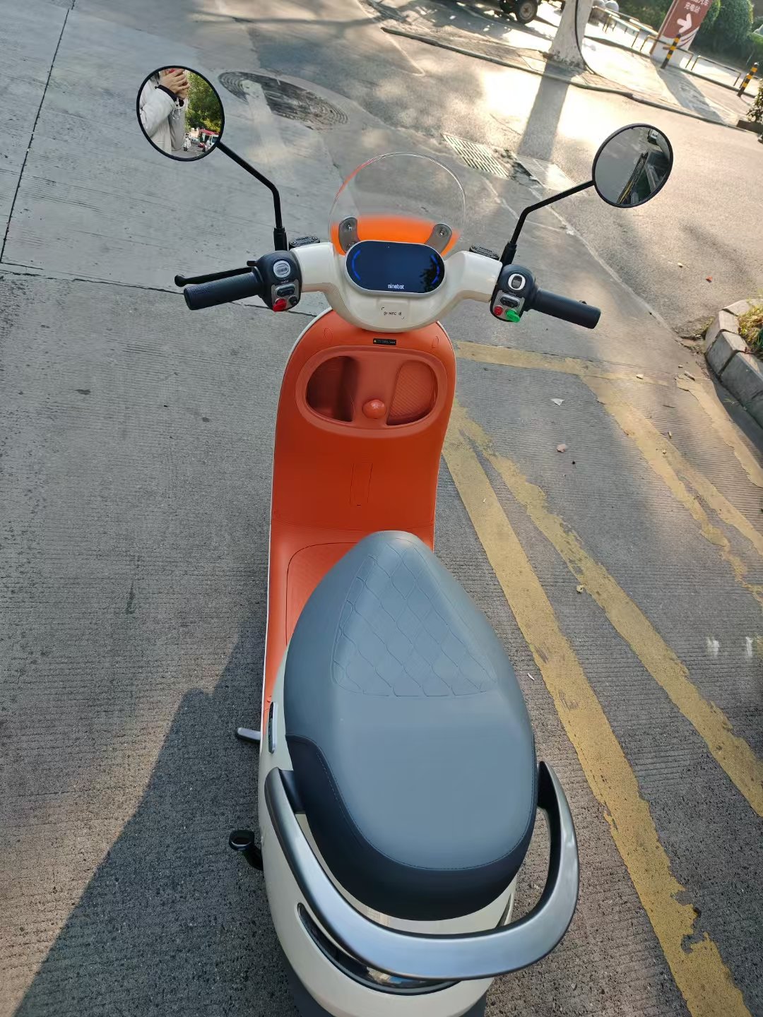 双11就买了个手机，买了个韭号。4