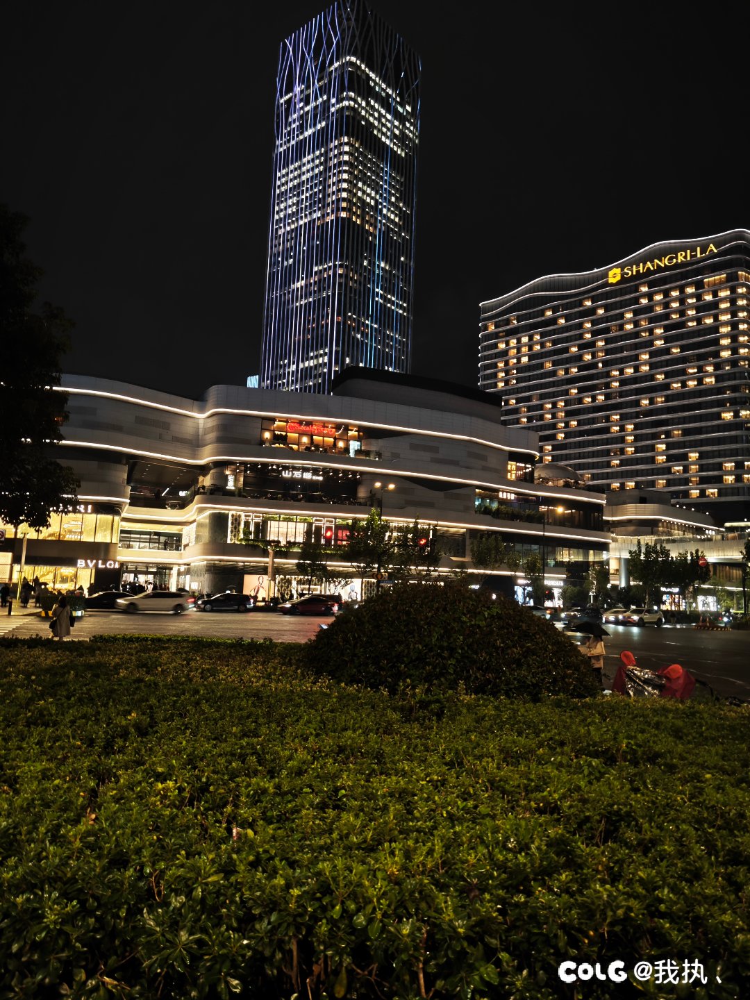 出地铁有种很强的反差感1