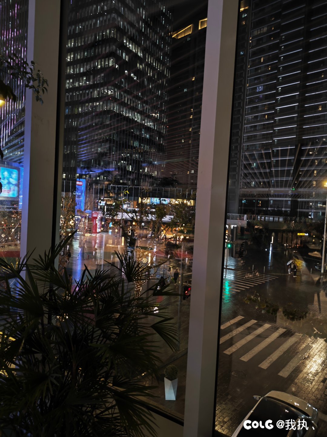 出地铁有种很强的反差感3