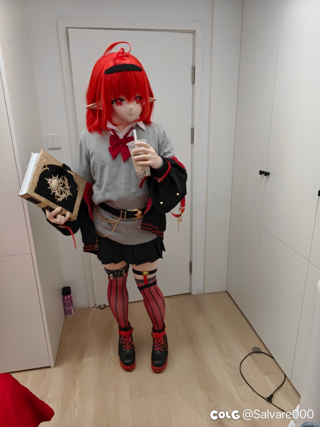 试图复刻一下这个4