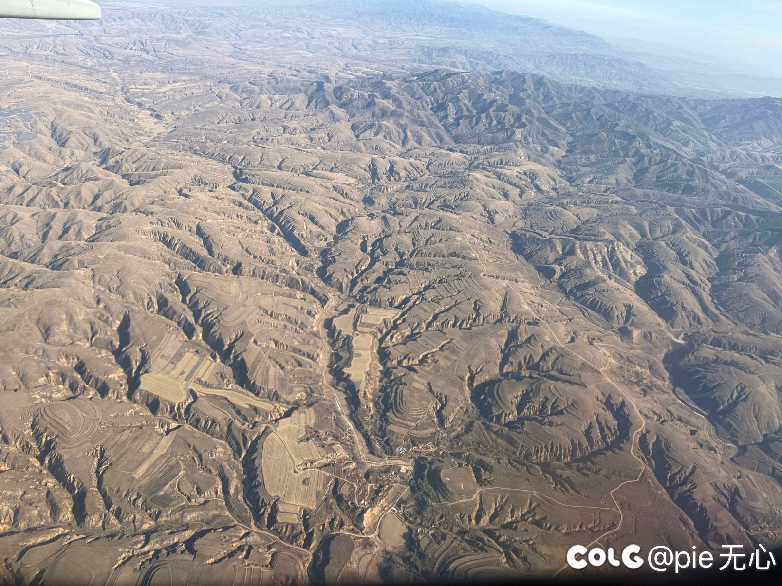 冬天的北方大地，光秃秃的一片2