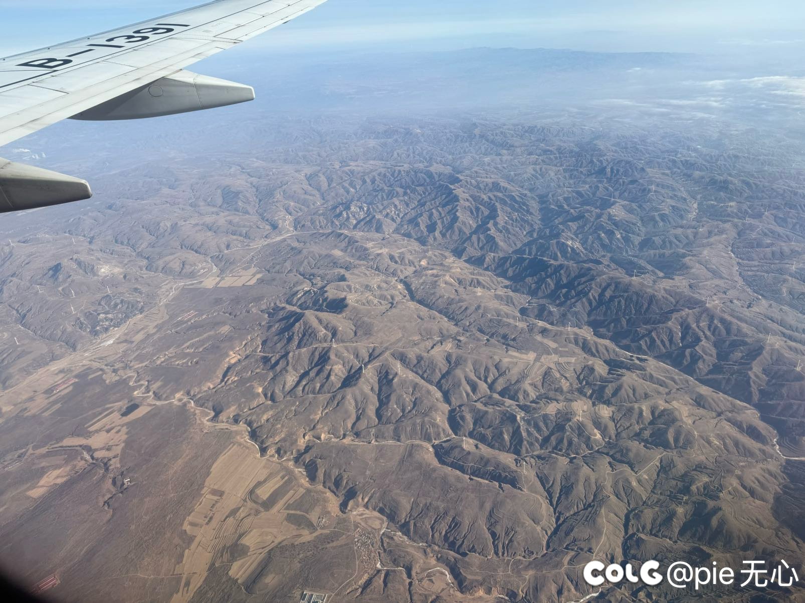 冬天的北方大地，光秃秃的一片3