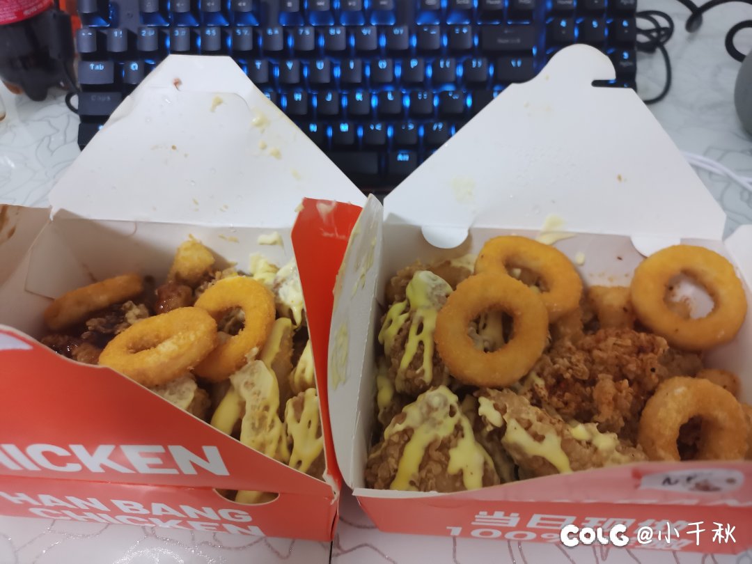 本来只点了一份炸鸡，但是老己和我说1