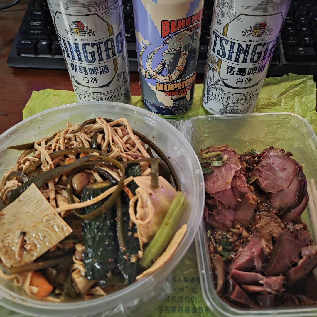 买几块钱凉菜加个猪舌头 还不是美滋滋1