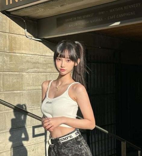 林俊杰的年轻漂亮小女友，年轻漂亮就是最大的优势啊！13