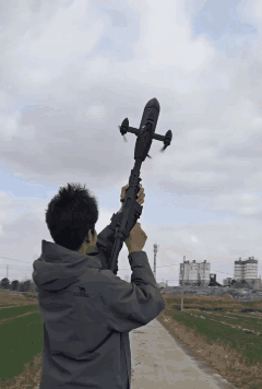 穿越机打无人机1